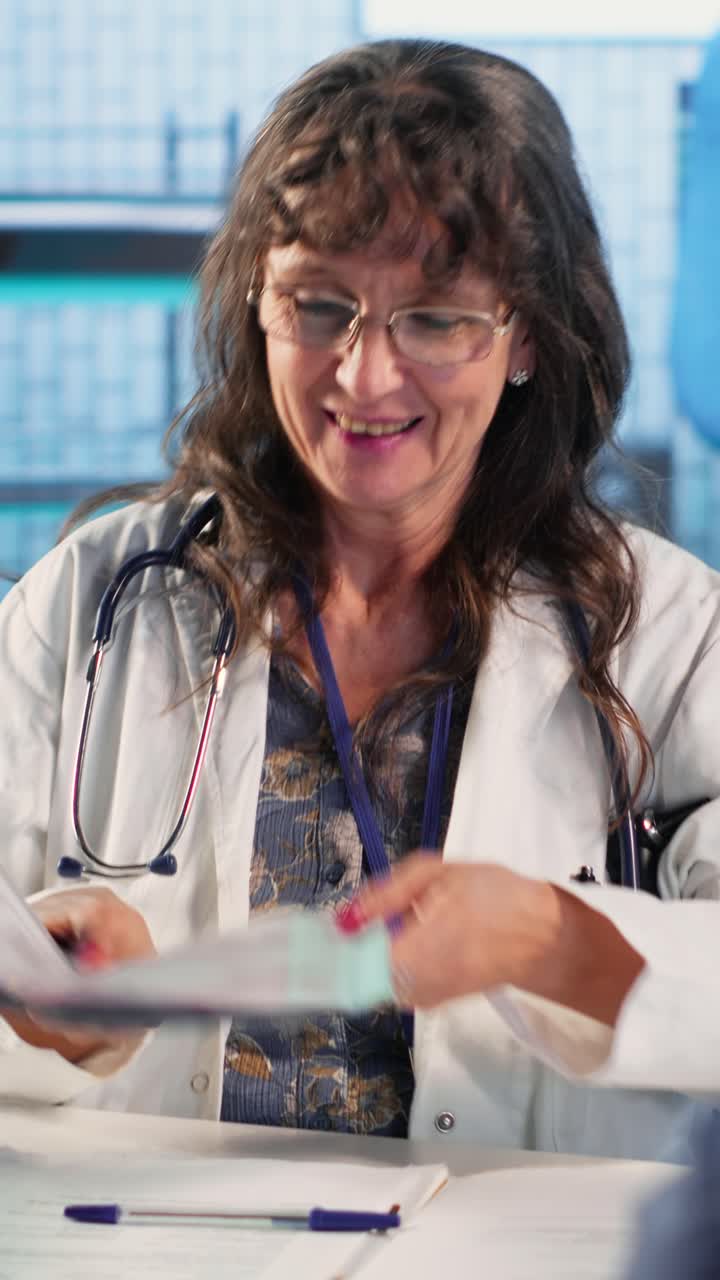 Vertical Video Old sick person discussing about diagnostic results and recovery plan