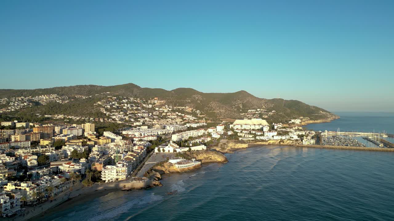 sitges, cataluña - españa vista desde el aire