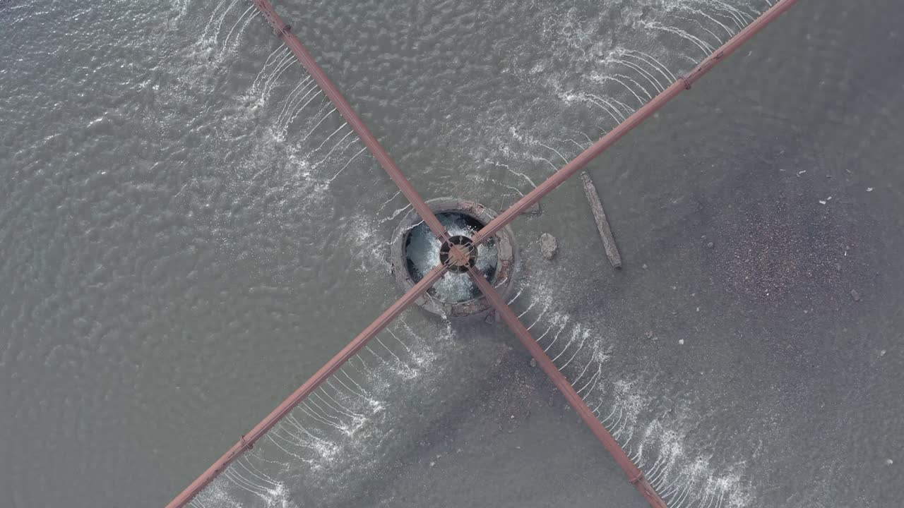 planta de aguas residuales, vista aérea. limpieza, purificación y filtración de las aguas residuales