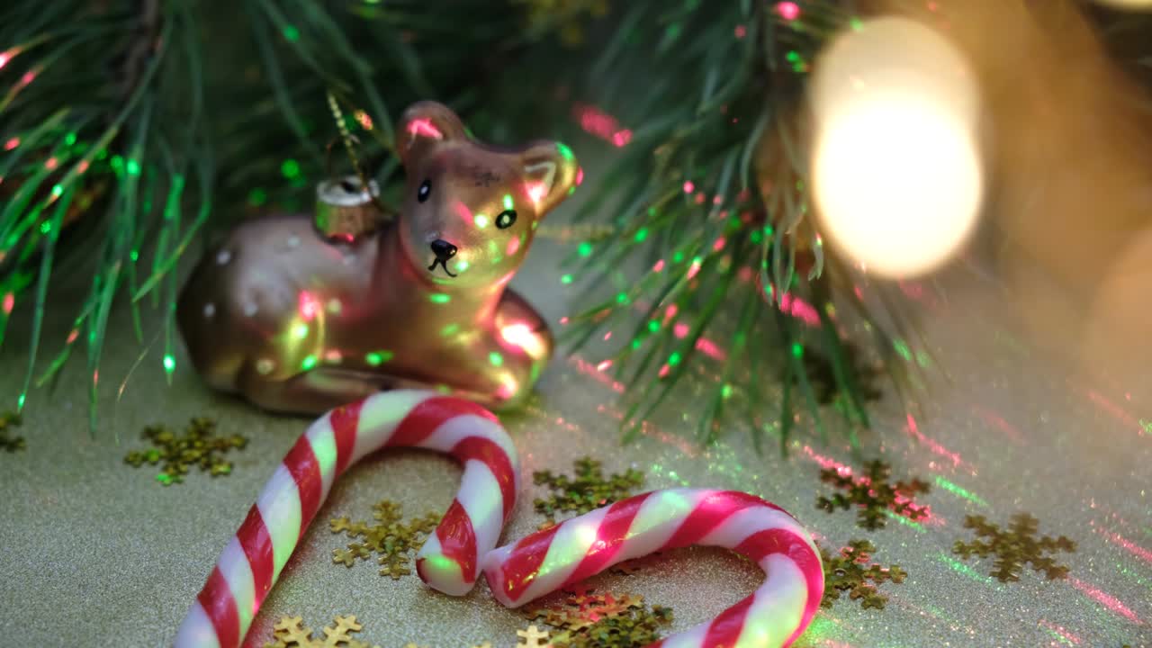 el candy cane de navidad dejado para santa claus. la decoración del hogar de navidad. el estado de ánimo de la atmósfera.