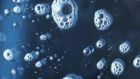 fotografía macro de burbujas de jabón la limpieza de ventanas la química fluye por el vidrio reflejando hermosamente