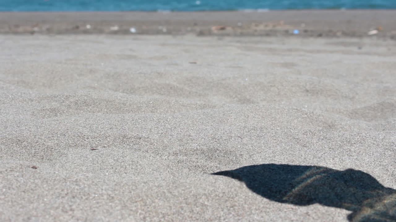 여름 스타일의 해변과 물