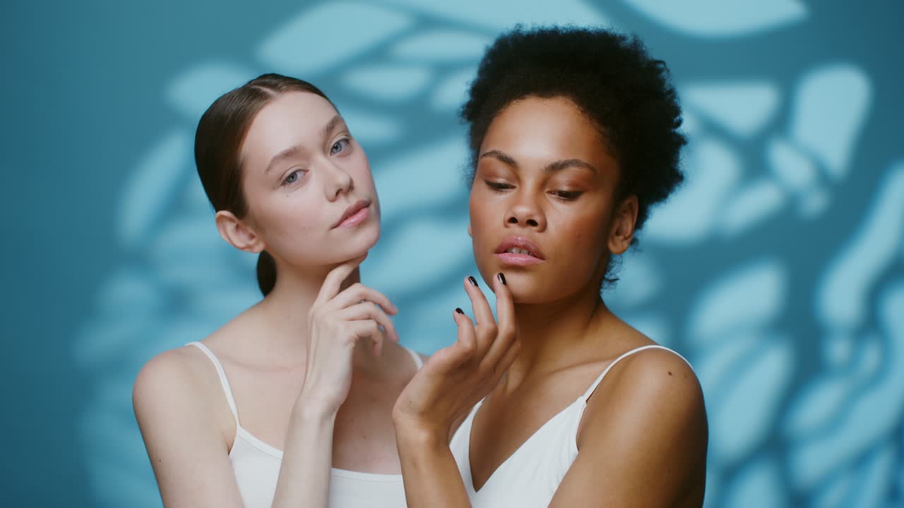 두 명의 여성 초상화