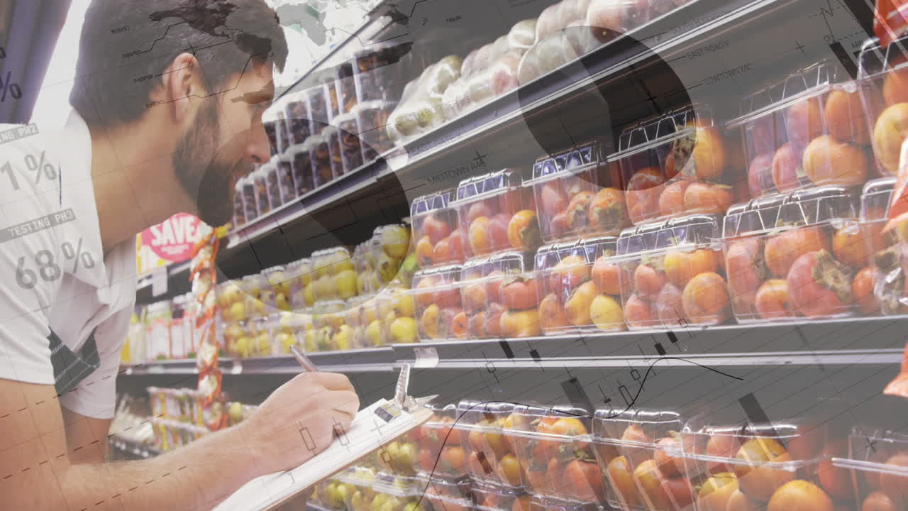 animación de procesamiento de datos estadísticos sobre hombre caucásico que trabaja en un supermercado
