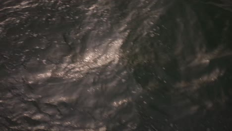 aventura de navegación en la soleada bahía de subic, filipinas