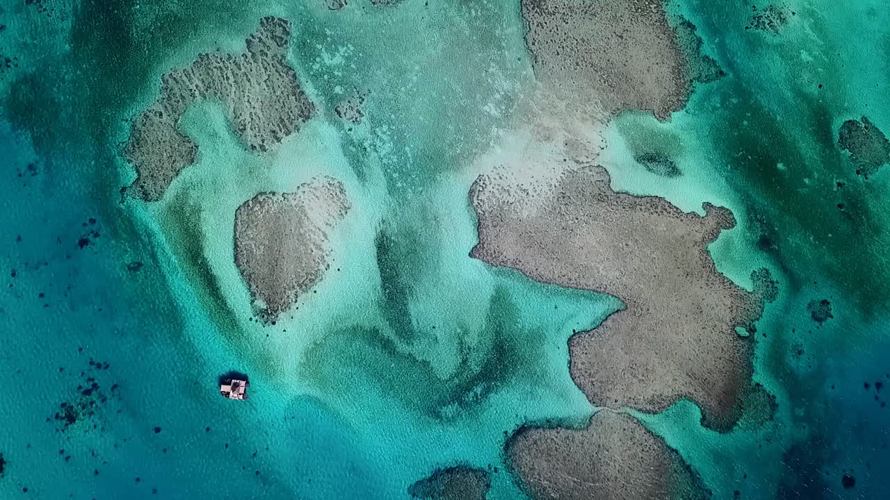 피지 - cloud 9 및 탁 트인 바다