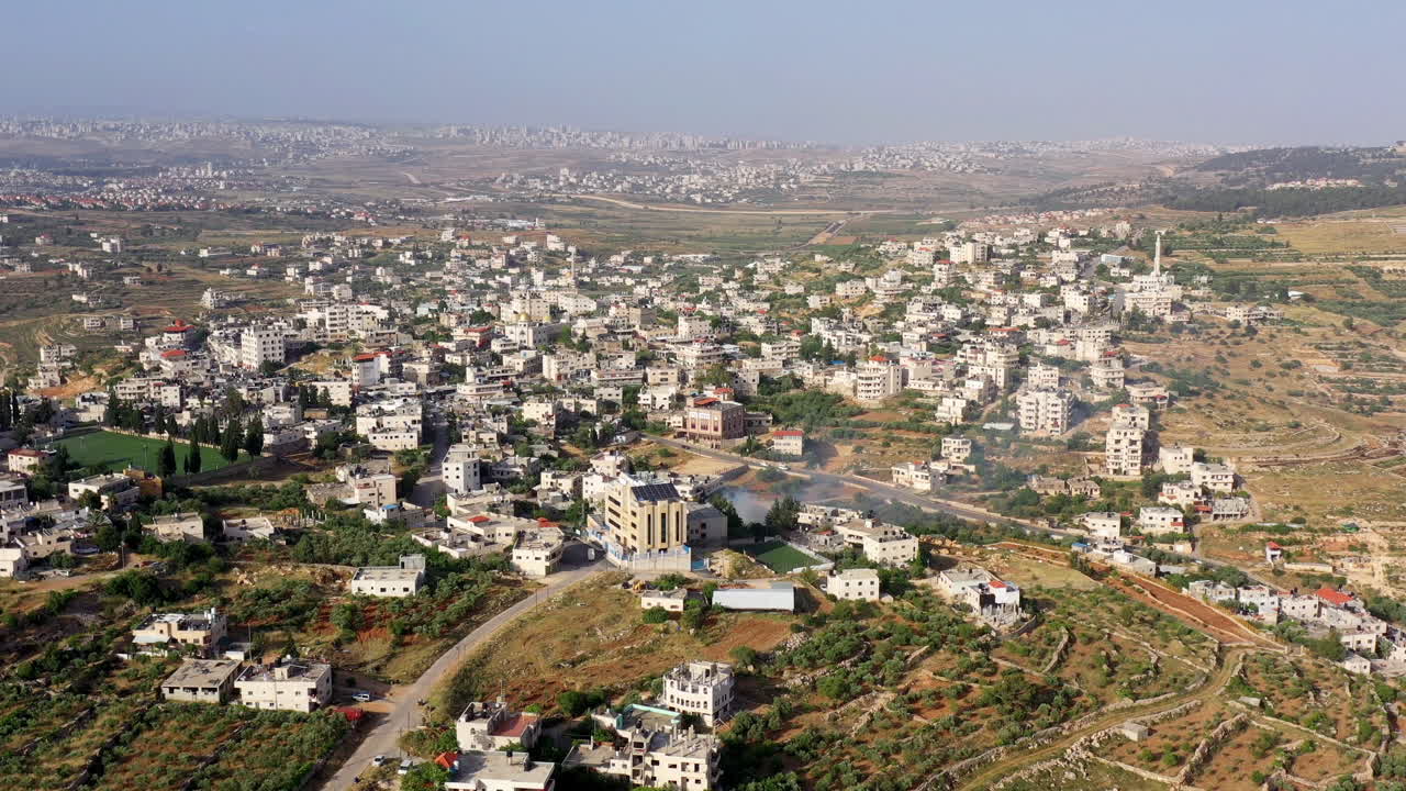 예루살렘 근처에 있는 팔레스타인 도시 비두의 공중 풍경