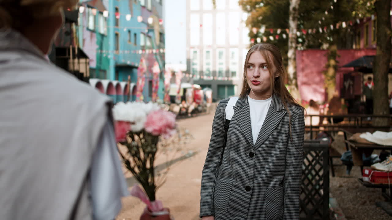 소년을 거부하는 소녀