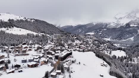 Arosa,-a-famous-tourist-spot-in-Switzerland