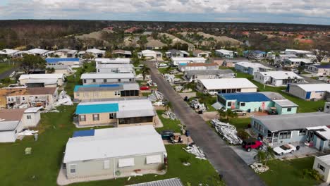 4K-Drone-Video-of-Mobile-Homes-Damaged-by-Hurricane-Ian-in-North-Port,-Florida---10