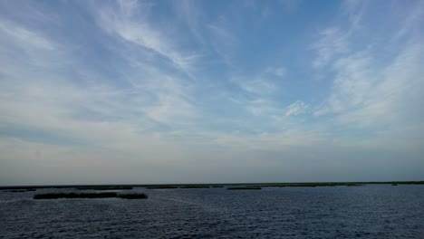 Cirro-Ligero-Pasando-Sobre-El-Lago-Okeechobee