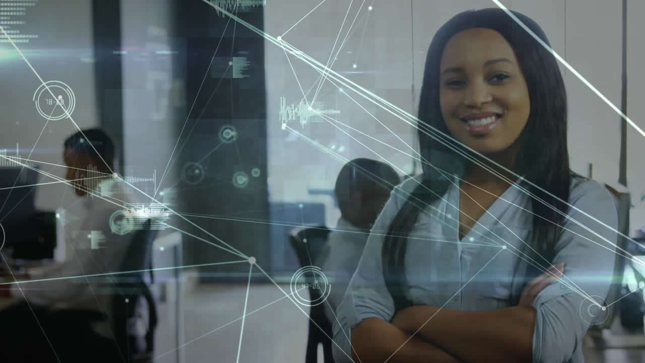 Animazione di una rete di connessioni su ritratto di donna afroamericana che sorride in ufficio