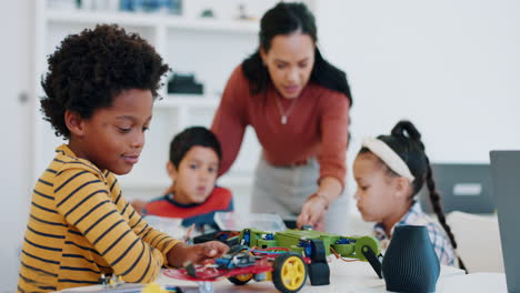 Niño-Negro,-Robótica-Y-Aprendizaje-En-La-Escuela