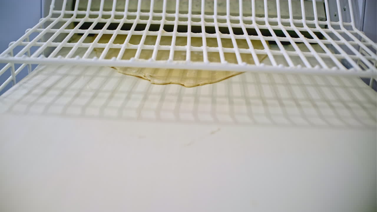 굴러 내리는 반죽