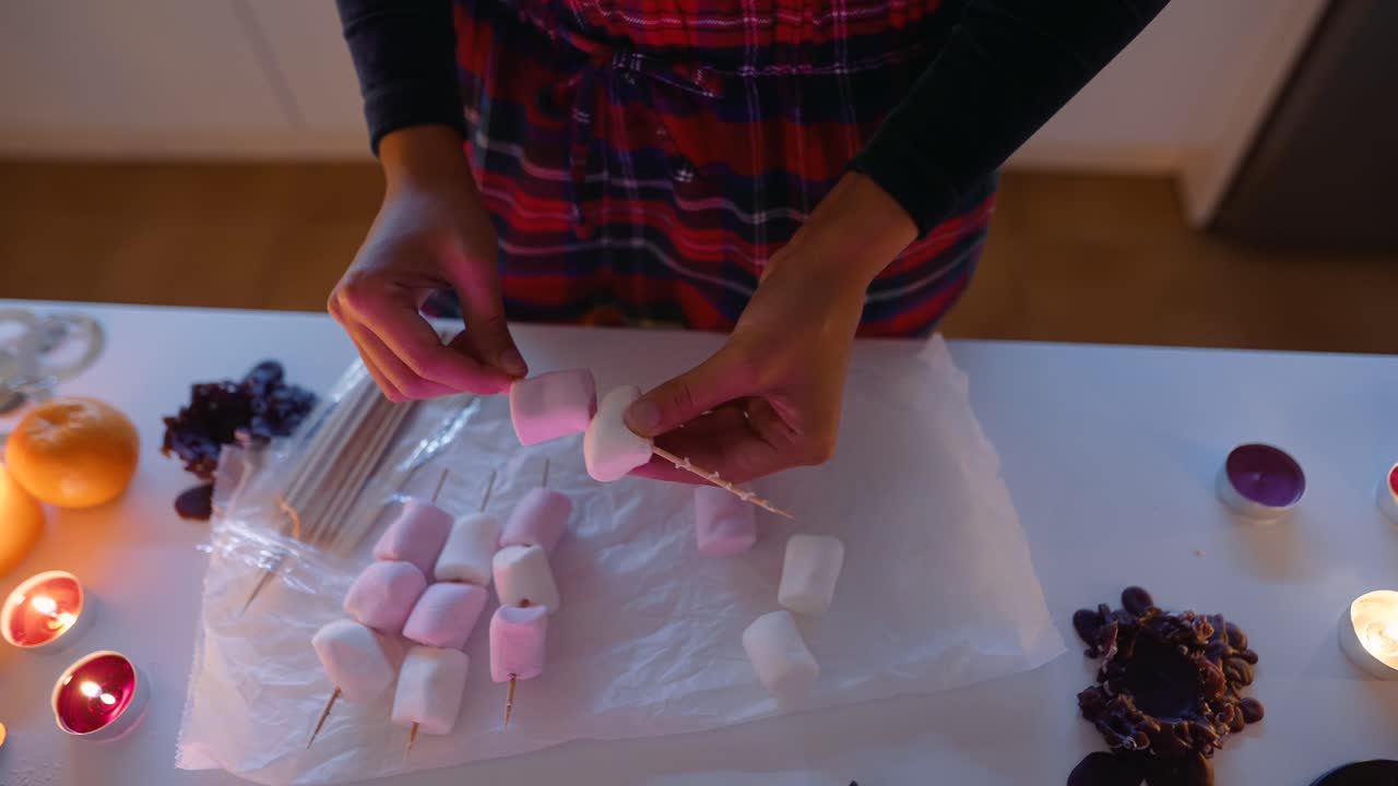 Marshmallow Crafting Scene