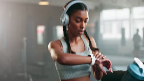 Woman,-fitness-and-running-on-treadmill