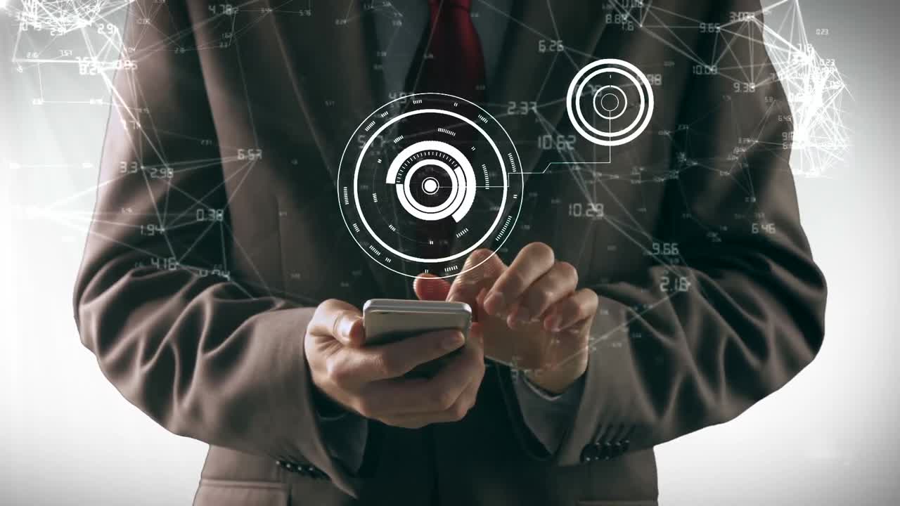 teléfono móvil que toca con la mano con interfaz digital virtual