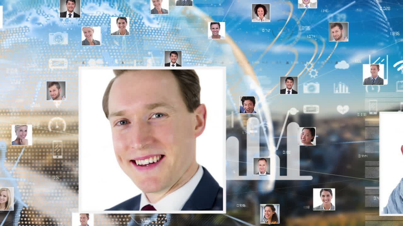 анимация фотографий людей, вращающихся вокруг