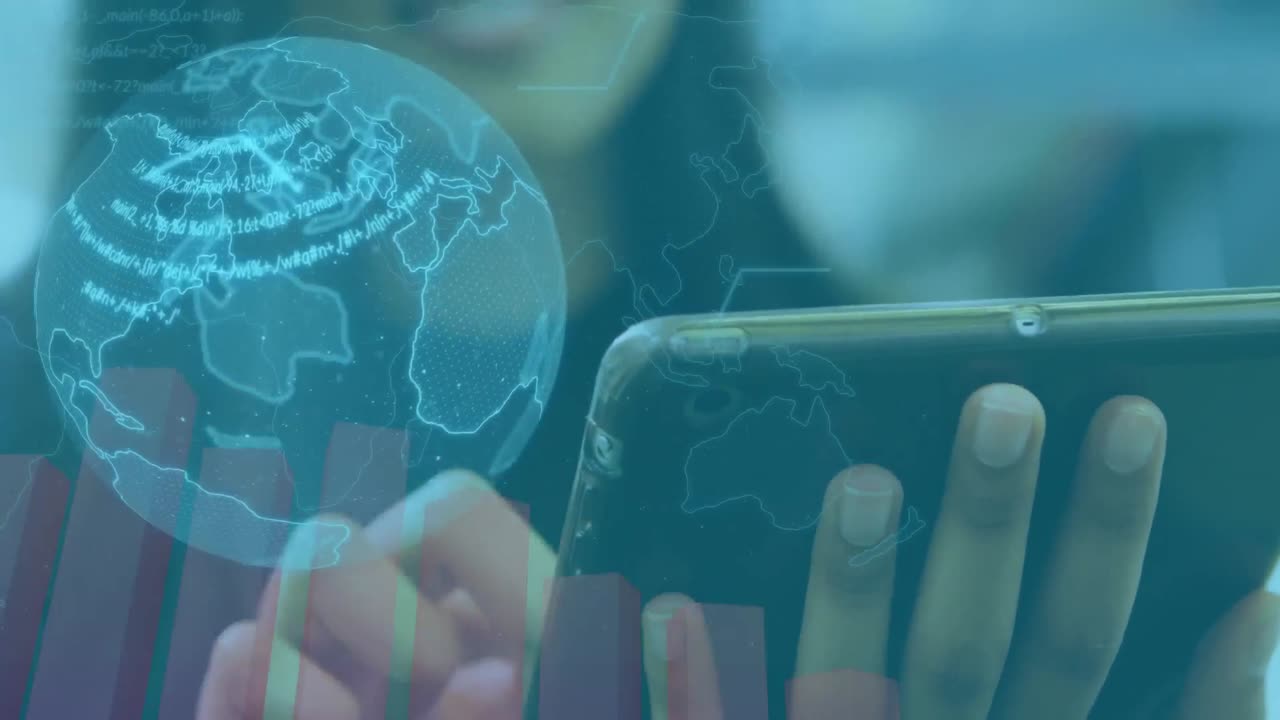 animación del globo y procesamiento de datos sobre una mujer de negocios usando una tableta