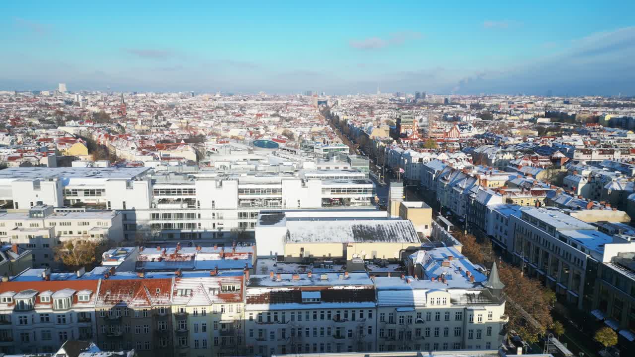크리스마스  ⁇ 은 겨울 날 눈 도시 베를린 독일