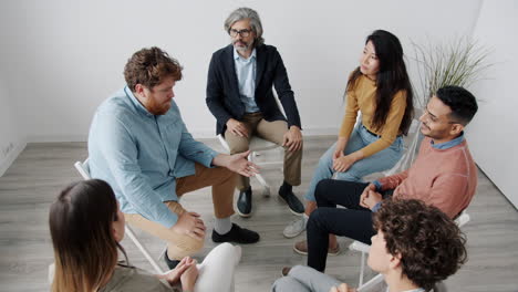 reunión del grupo de apoyo