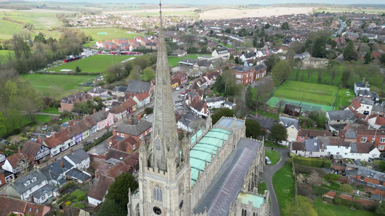 Chiesa di St Mary, Saffron Walden, Essex, Regno Unito, riprese aeree con drone
