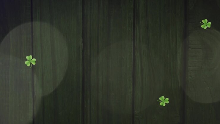 Animazione di trifogli verdi fluttuanti per San Patrizio