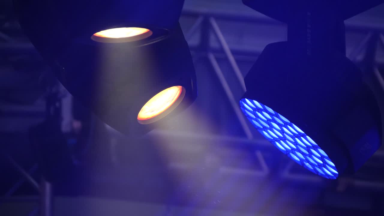 Equipamiento de iluminación de escenario