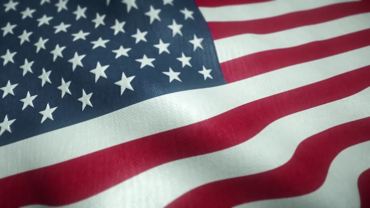 la bandera de los estados unidos ondeando en el viento.