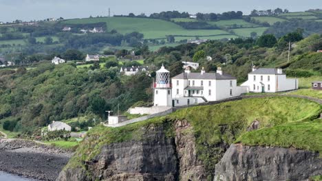 Blackhead-Lighthouse-near-seaside-town-Whitehead-in-County-Antrim,-Northern-Ireland