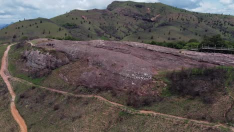 Aerial-view-of-ancient-site,-El-Fuerte-hilltop-rock-in-central-Bolivia