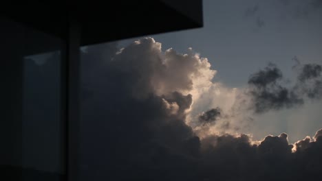 timelapse-Time-lapse-cloud-formation-with-sunshine-during-warm-afternoon-light