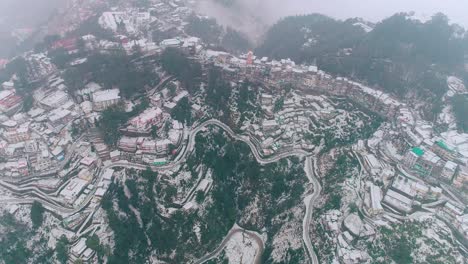 Mussoorie--Una-Hermosa-Estación-De-Montaña-En-Uttarakhand,-India