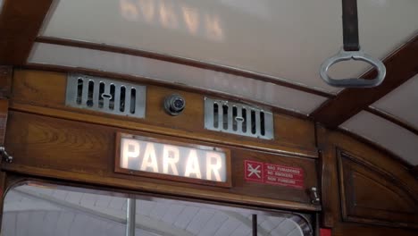 lisboa cable tranvía histórico próxima parada anuncio firmar intermitente