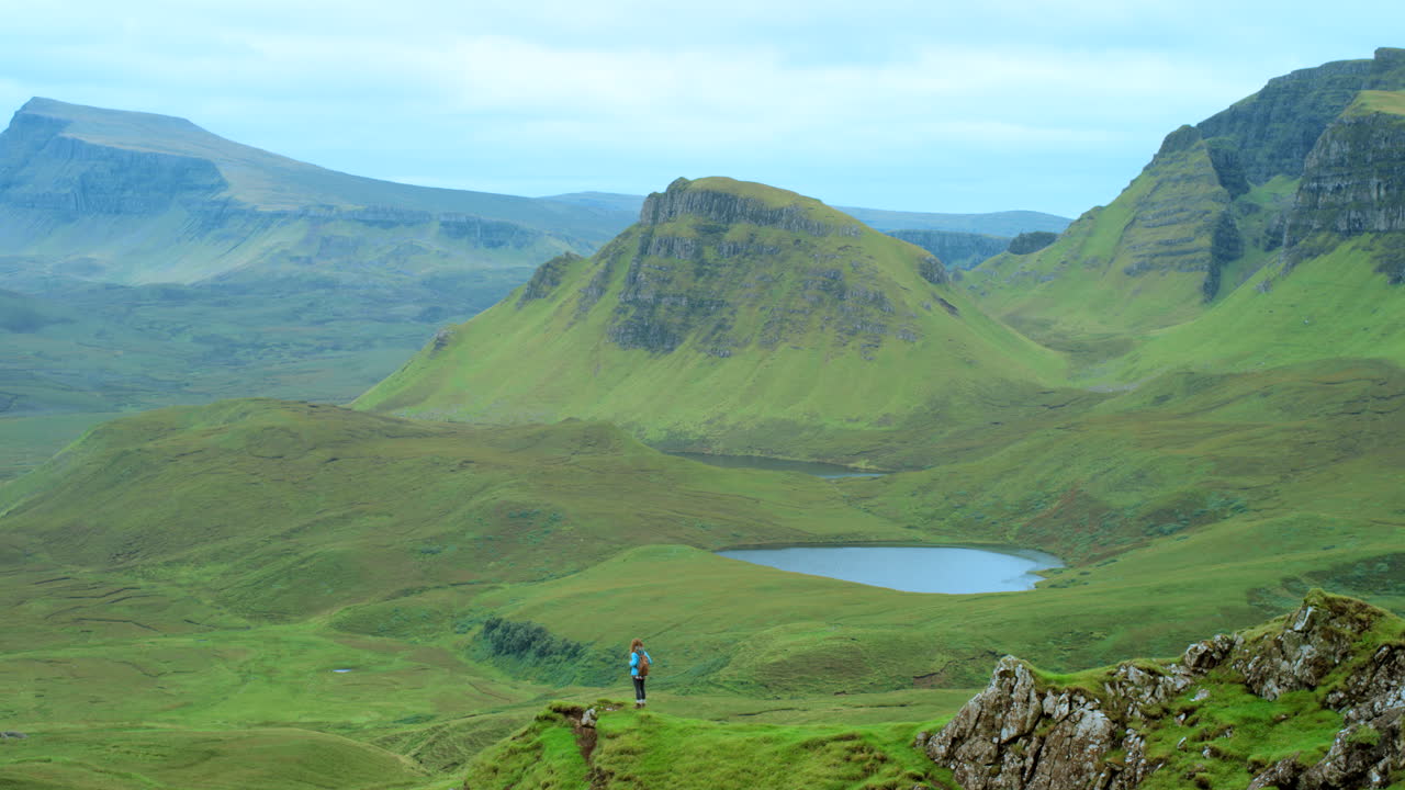 스코틀랜드 고원 에서 산책 하는 것