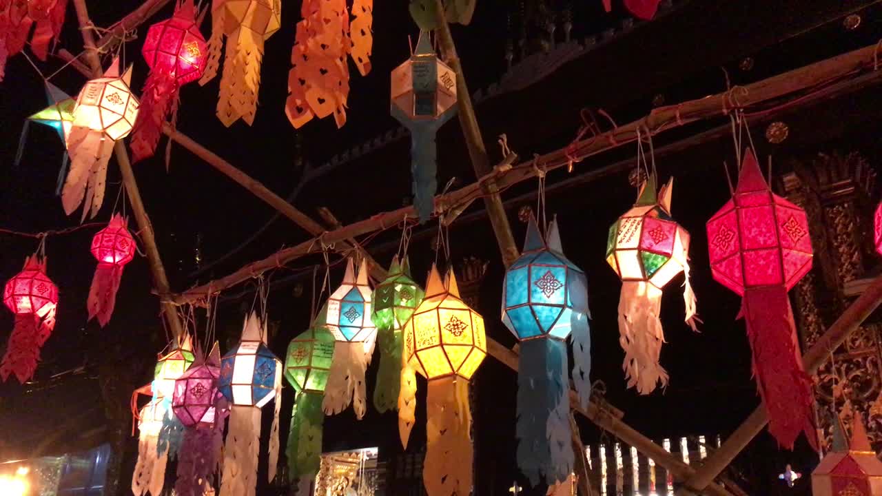 la linterna de lanna, chiangmai, en la ciudad de tailandia.