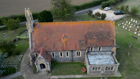 Seitenansicht-Der-Kirche-St