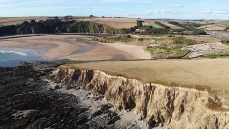 Küste-Eines-Dorfes-In-South-Devon,-England