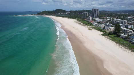 Palm-Beach-–-Südliche-Goldküste-–-Queensland-Qld-–-Australien-–-Drohnenaufnahme