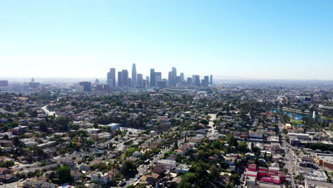 Beautiful-drone-shot-of-Los-Angeles,-California-showing-the-city