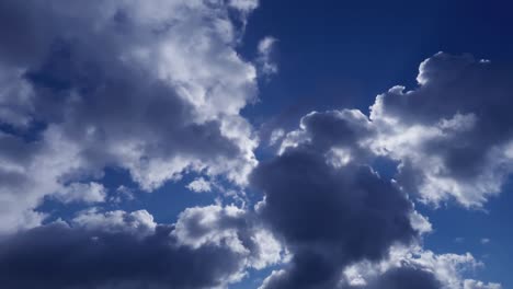 sun light ray n bokeh sunlight or sunbeam on white cloud blue sky