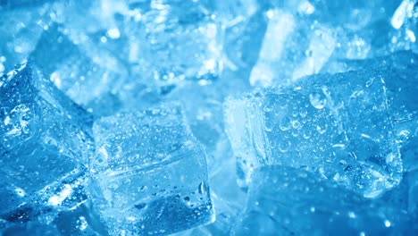 primer plano de cubitos de hielo, fondo abstracto.