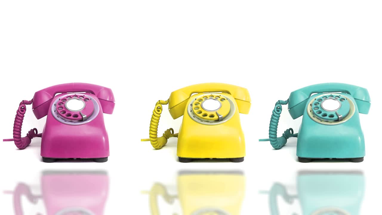 el teléfono está sonando.