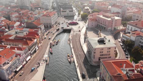 Canal-central-de-Aveiro-and-surrounding-area,-Portugal