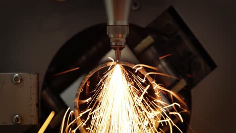 laser cutting metal pipe