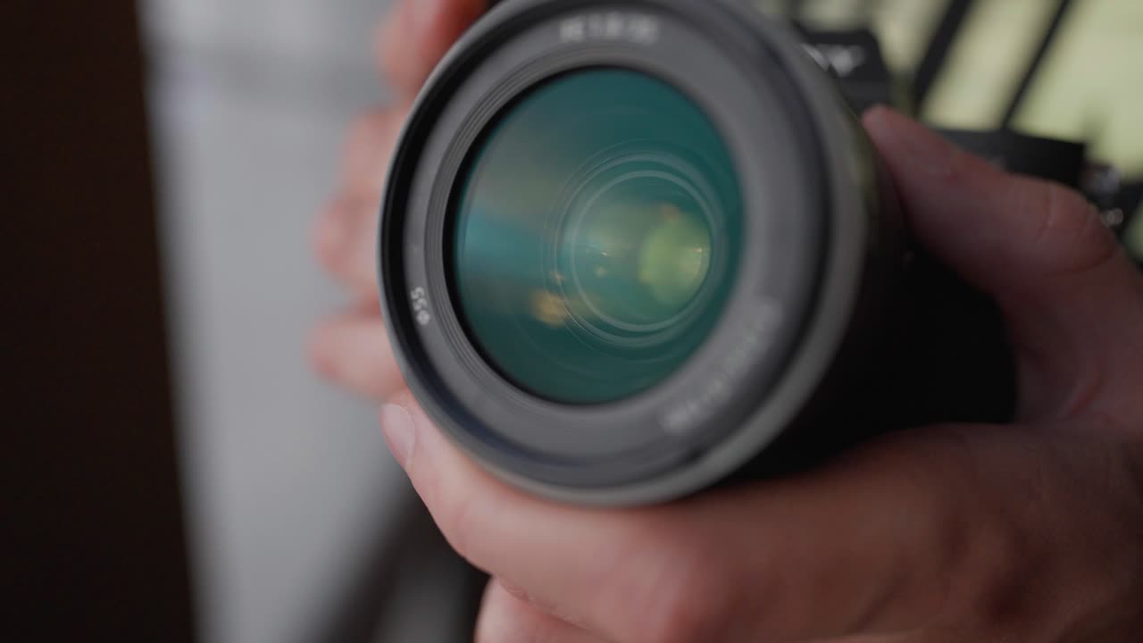 디지털 카메라의 클로즈업, 렌즈 다이아프라임 개방 및 폐쇄