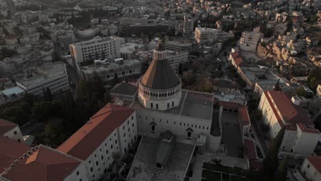 vista aérea de la basílica de la anunciación en imágenes de drones de nazaret