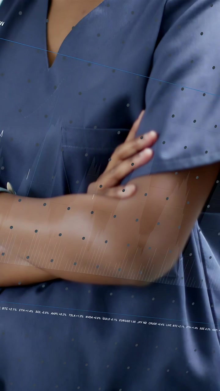 Video verticale: La telecamera si muove verso l'alto mostrando una divisa da infermiera che si piega, con risate e grafici in sovrimpressione per una pubblicità medica.
