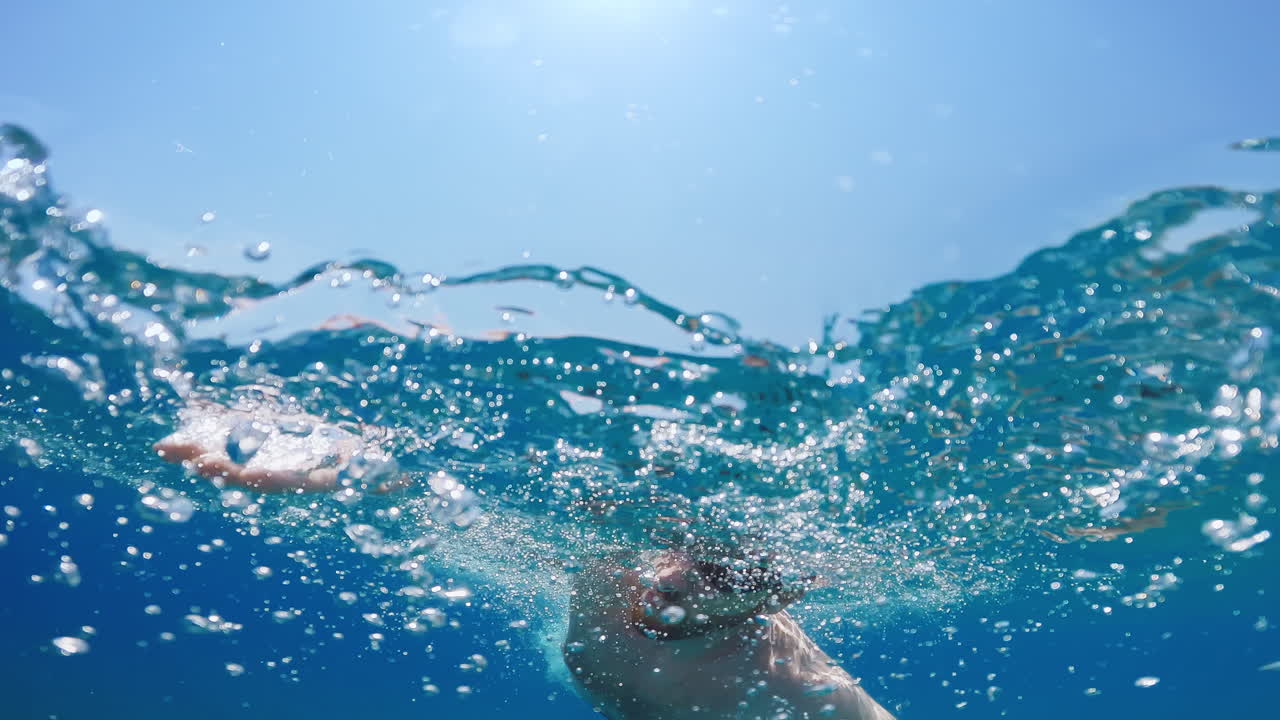 개방된 바다에서 수영 훈련
