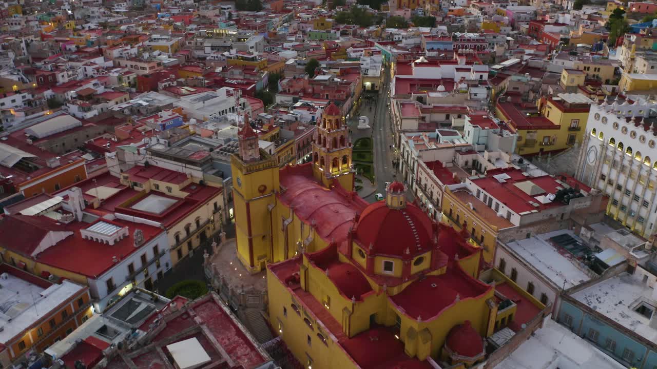 Vista a volo d'uccello del centro città di Guanajuato, Messico